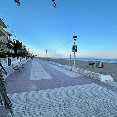 Sea Views Sanatori Beach, Barcelona Calafell Luaran gambar